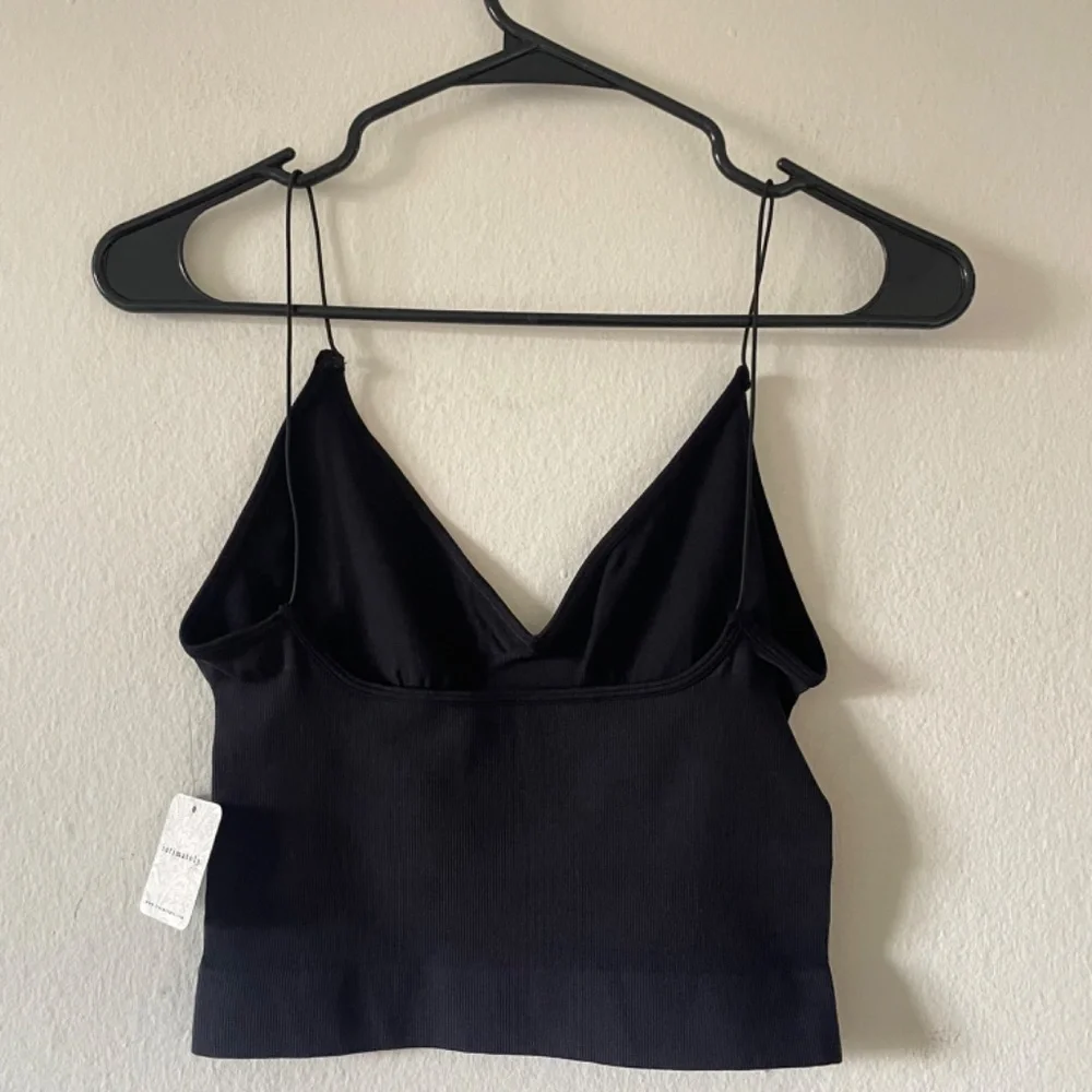 Free people Top Tanks black Size M/L NWT - Picture 3 of 7